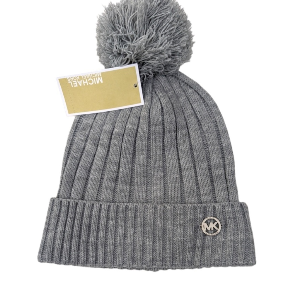 Michael Kors/ MK UNISEX Ribbed Knit Pom Pom beanie style hat in Grey Sealed NWT